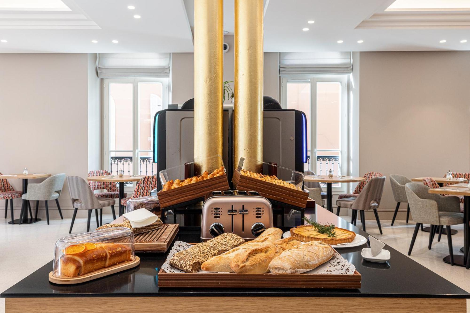 Apollinaire Hotel