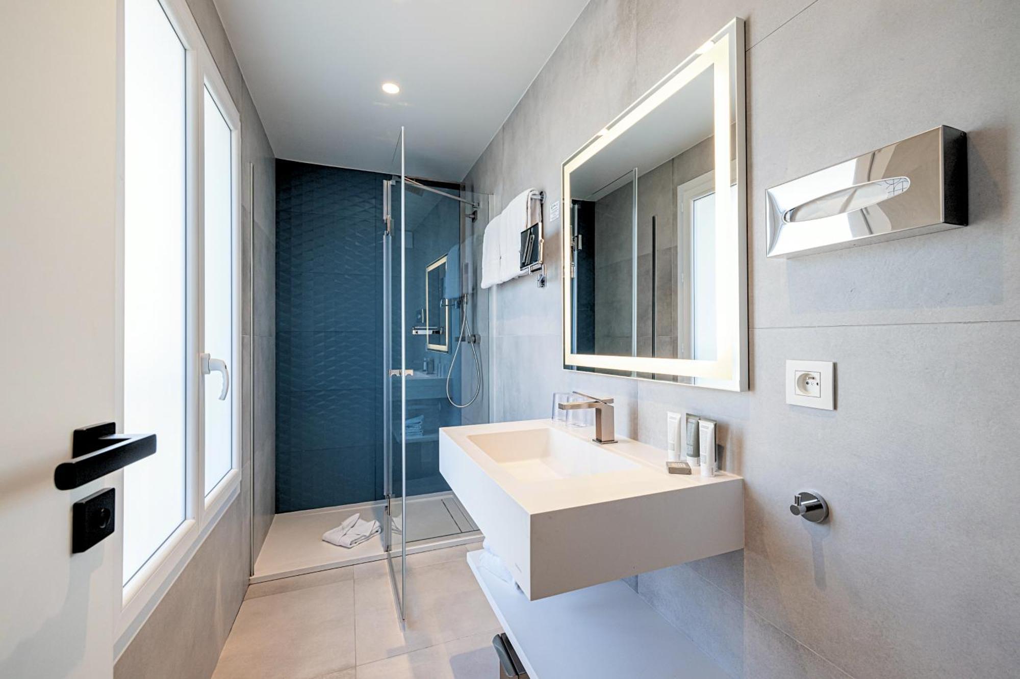 Apollinaire Hotel