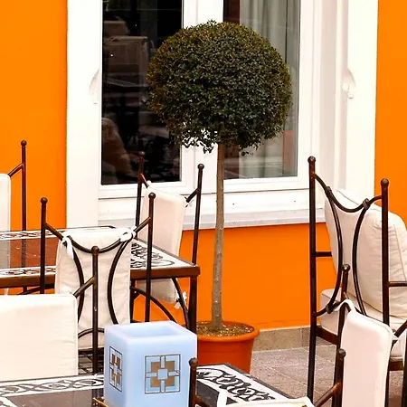 Hotel Apollinaire Nice 