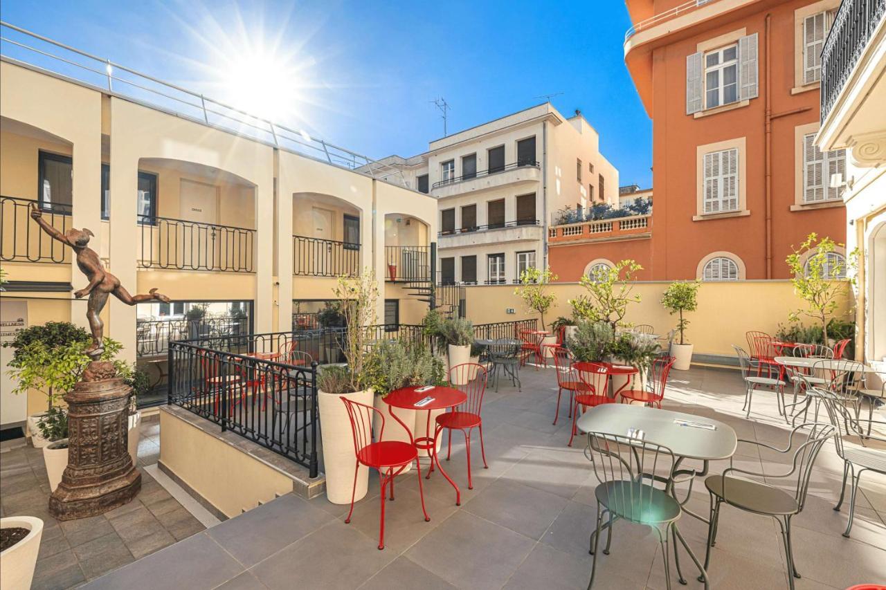 Apollinaire Hotel 4*